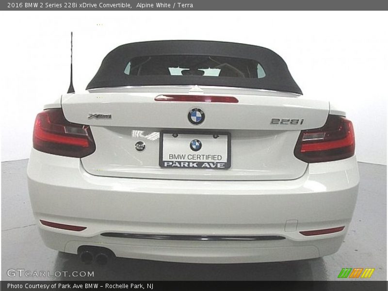 Alpine White / Terra 2016 BMW 2 Series 228i xDrive Convertible