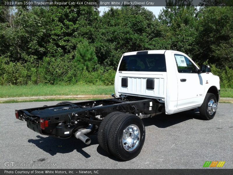 Bright White / Black/Diesel Gray 2019 Ram 3500 Tradesman Regular Cab 4x4 Chassis