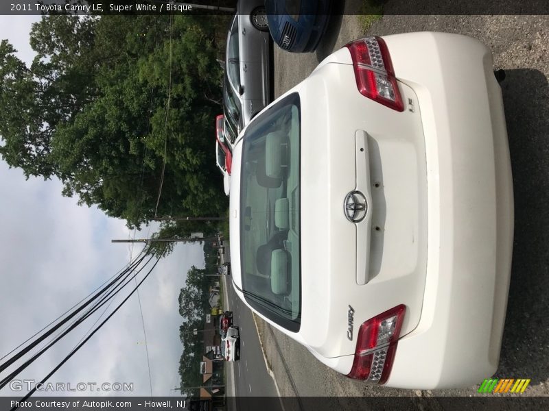Super White / Bisque 2011 Toyota Camry LE