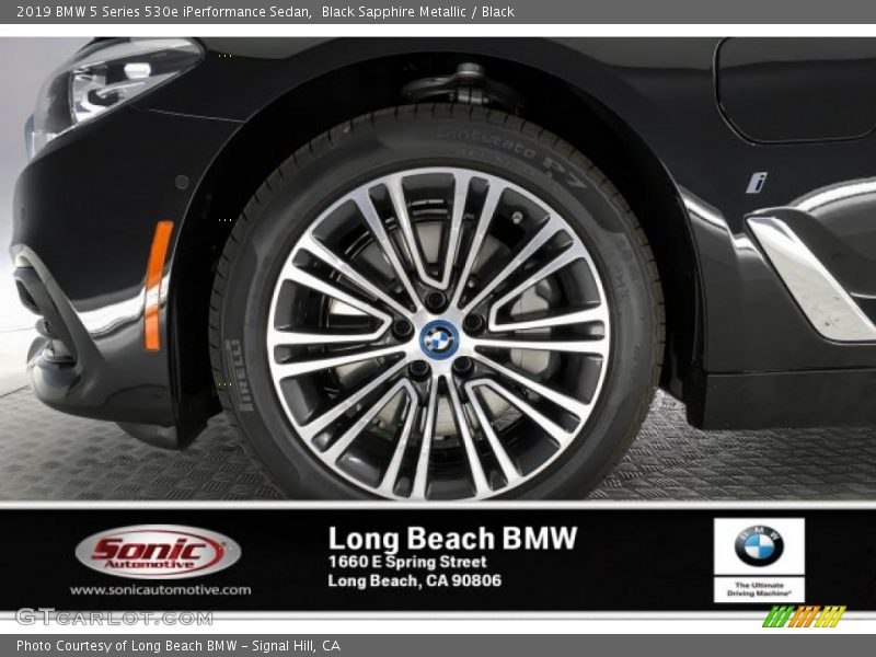 Black Sapphire Metallic / Black 2019 BMW 5 Series 530e iPerformance Sedan