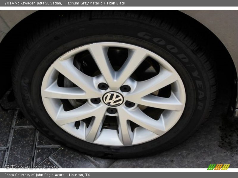 Platinum Gray Metallic / Titan Black 2014 Volkswagen Jetta SE Sedan