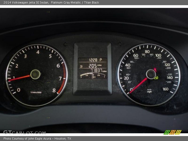 Platinum Gray Metallic / Titan Black 2014 Volkswagen Jetta SE Sedan