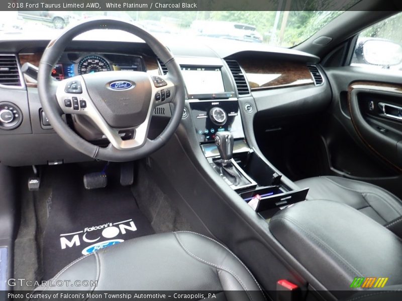  2018 Taurus Limited AWD Charcoal Black Interior
