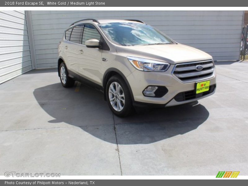 White Gold / Medium Light Stone 2018 Ford Escape SE