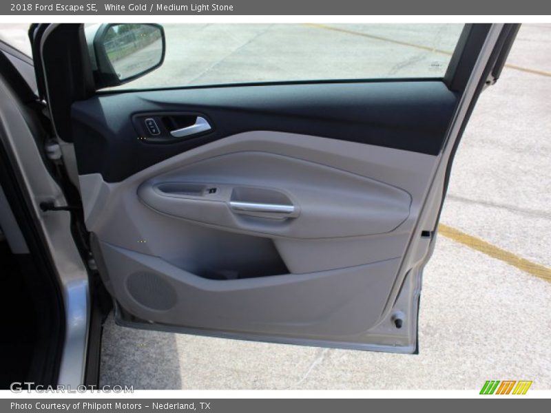 White Gold / Medium Light Stone 2018 Ford Escape SE