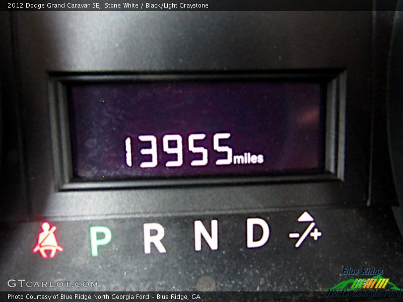 Stone White / Black/Light Graystone 2012 Dodge Grand Caravan SE