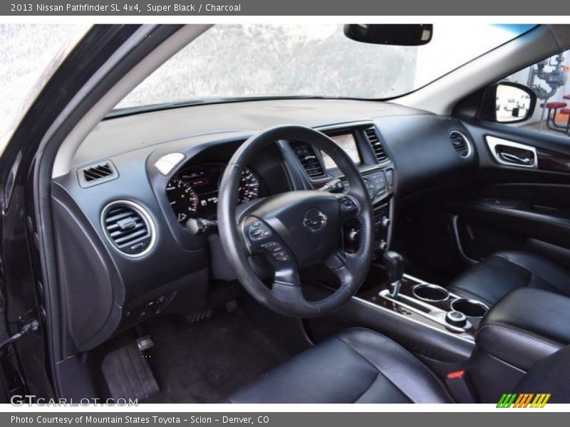 Super Black / Charcoal 2013 Nissan Pathfinder SL 4x4