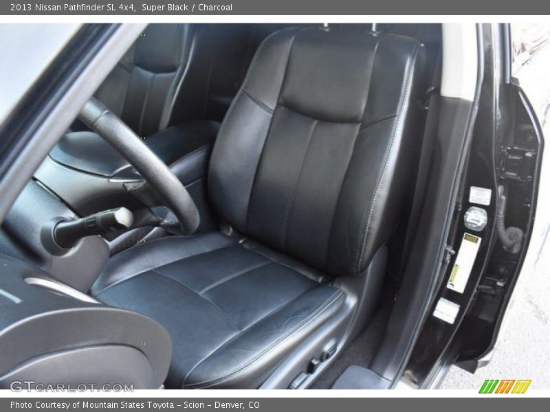 Super Black / Charcoal 2013 Nissan Pathfinder SL 4x4