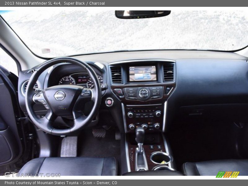 Super Black / Charcoal 2013 Nissan Pathfinder SL 4x4