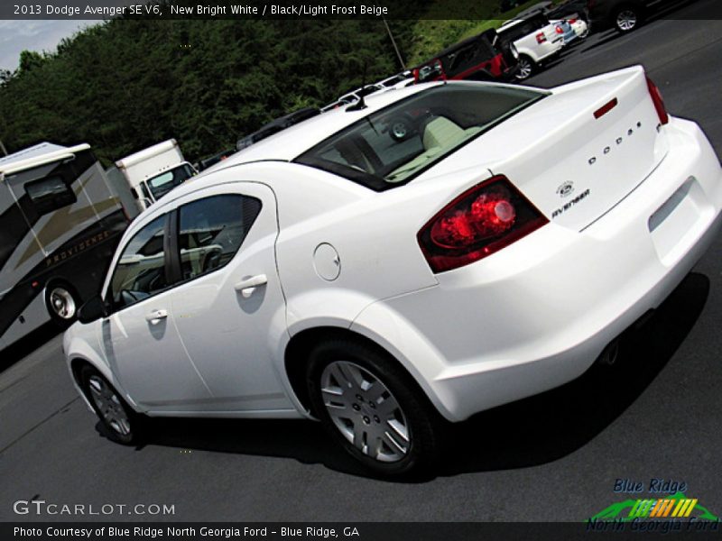 New Bright White / Black/Light Frost Beige 2013 Dodge Avenger SE V6