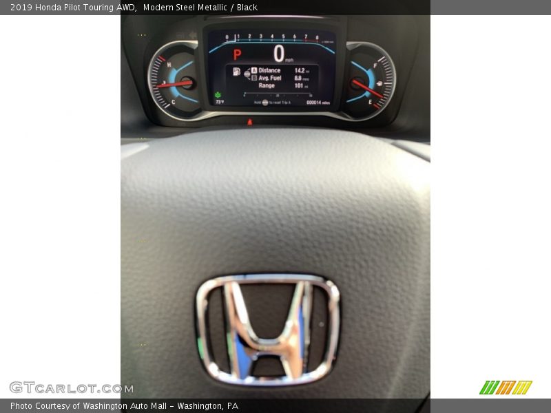 Modern Steel Metallic / Black 2019 Honda Pilot Touring AWD