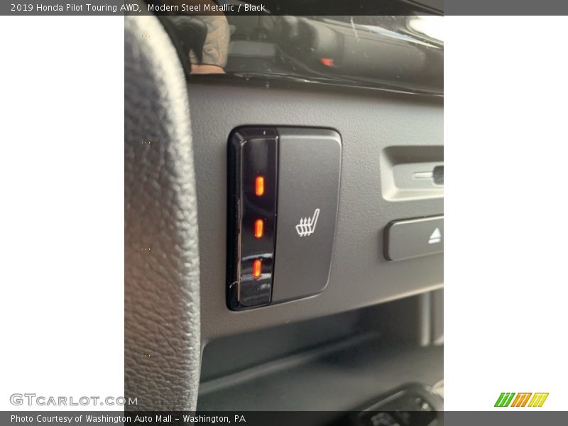 Modern Steel Metallic / Black 2019 Honda Pilot Touring AWD