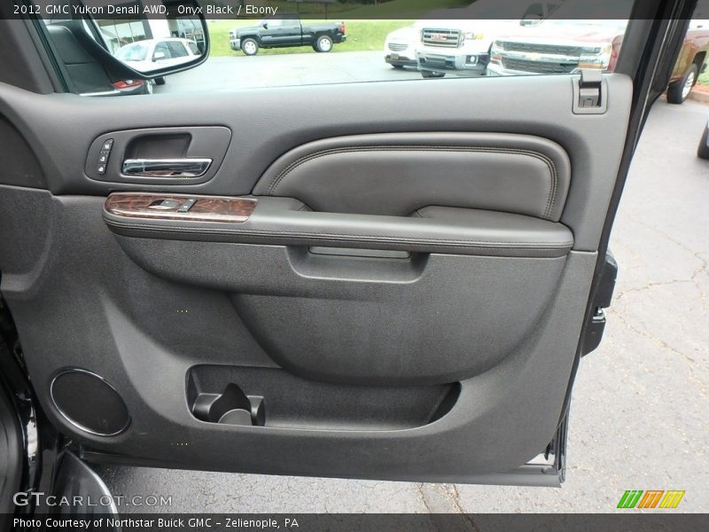 Onyx Black / Ebony 2012 GMC Yukon Denali AWD