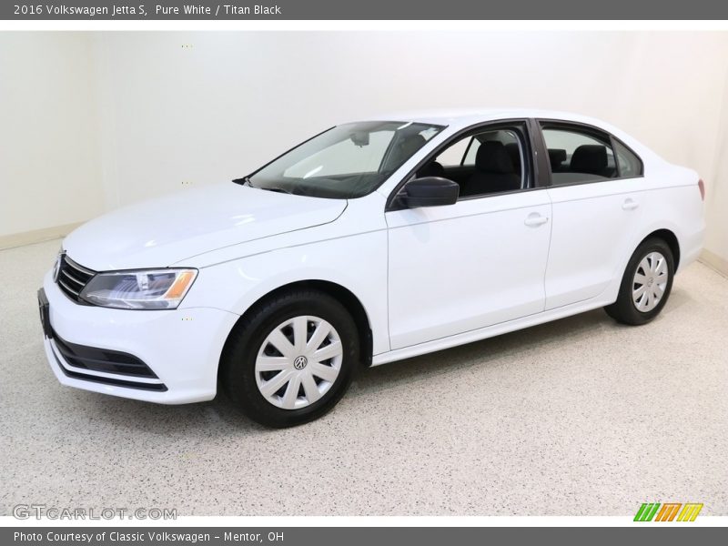 Pure White / Titan Black 2016 Volkswagen Jetta S