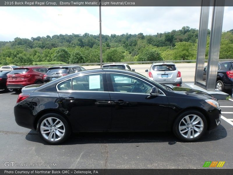 Ebony Twilight Metallic / Light Neutral/Cocoa 2016 Buick Regal Regal Group