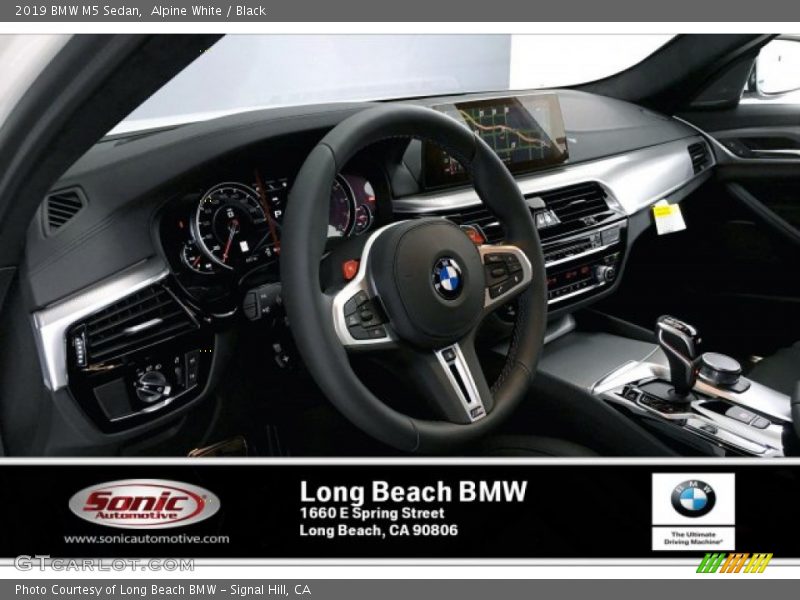 Alpine White / Black 2019 BMW M5 Sedan