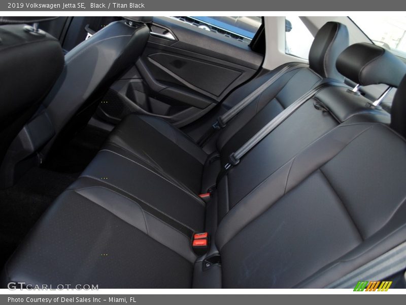 Black / Titan Black 2019 Volkswagen Jetta SE