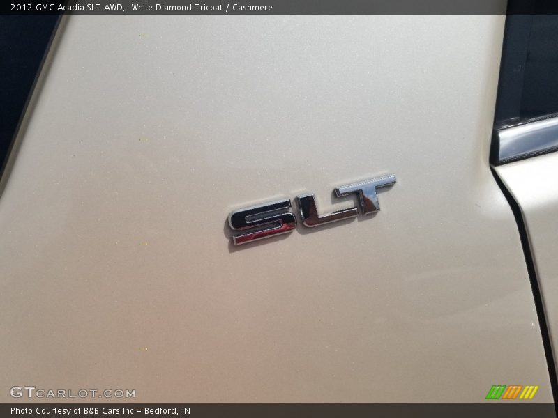 White Diamond Tricoat / Cashmere 2012 GMC Acadia SLT AWD