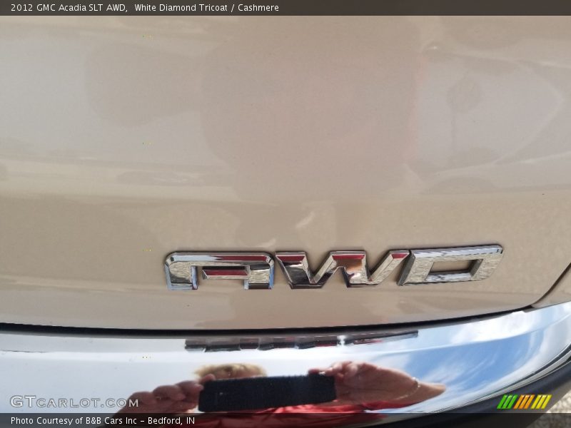White Diamond Tricoat / Cashmere 2012 GMC Acadia SLT AWD