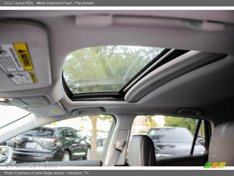 White Diamond Pearl / Parchment 2017 Acura RDX