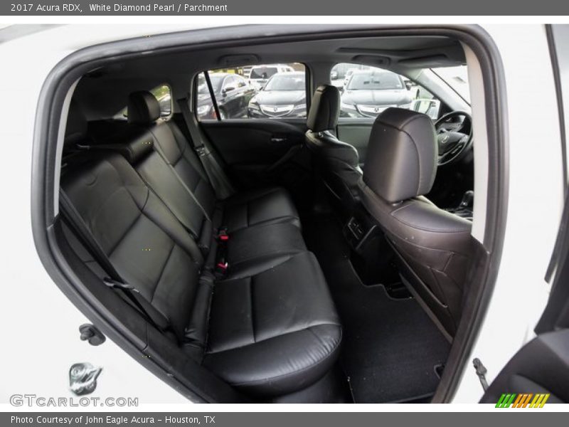 White Diamond Pearl / Parchment 2017 Acura RDX