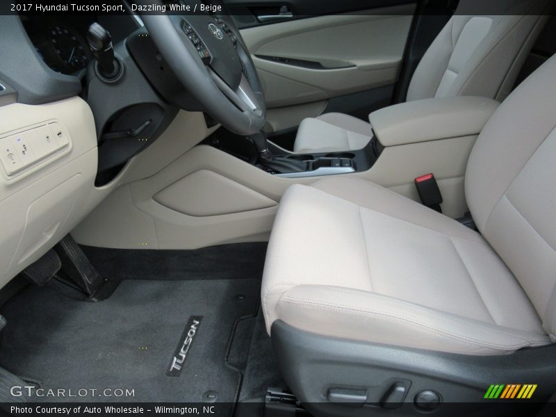 Dazzling White / Beige 2017 Hyundai Tucson Sport