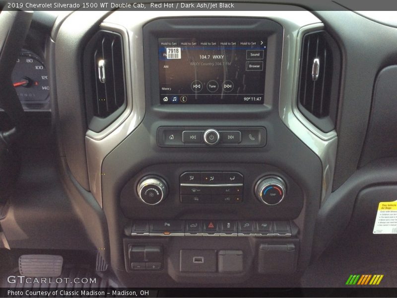 Controls of 2019 Silverado 1500 WT Double Cab