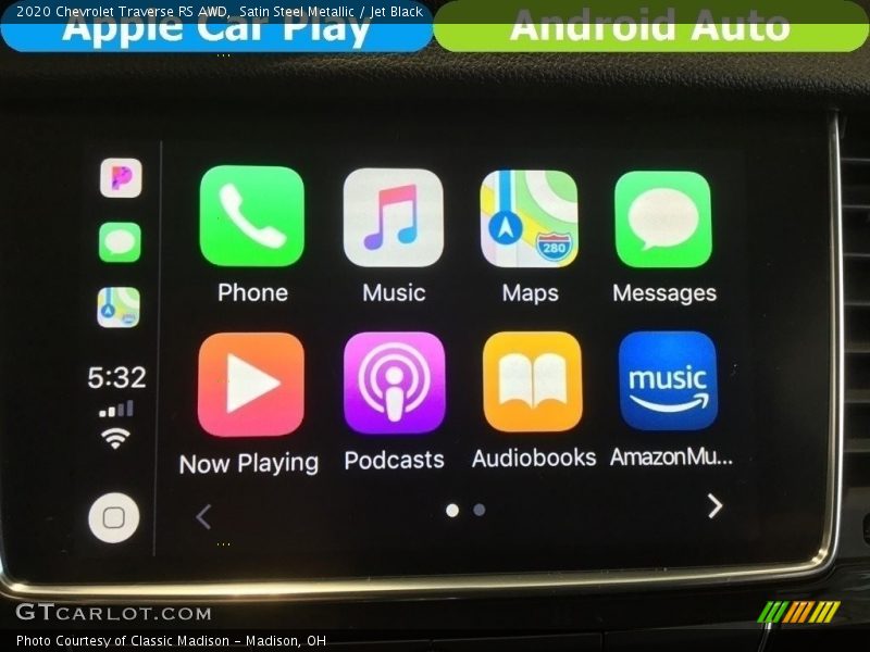 Controls of 2020 Traverse RS AWD