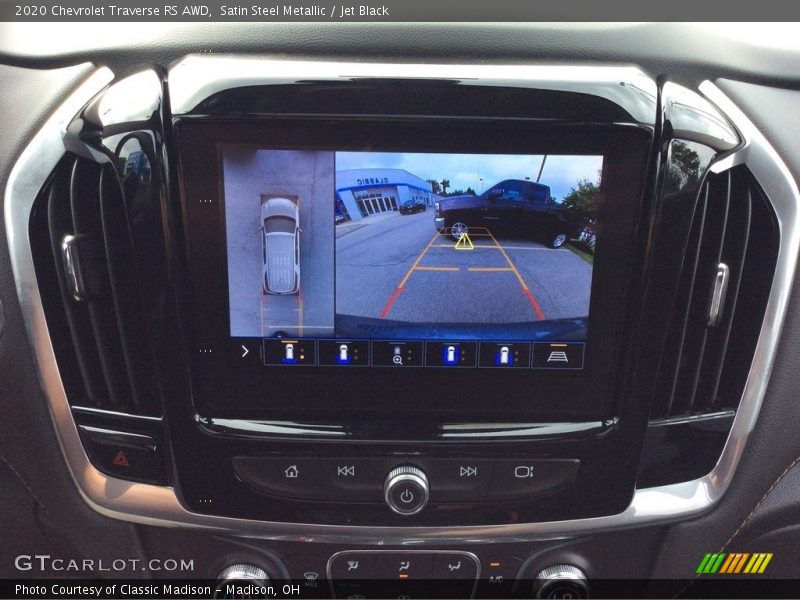 Controls of 2020 Traverse RS AWD