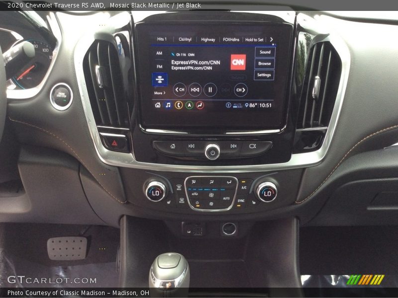Mosaic Black Metallic / Jet Black 2020 Chevrolet Traverse RS AWD