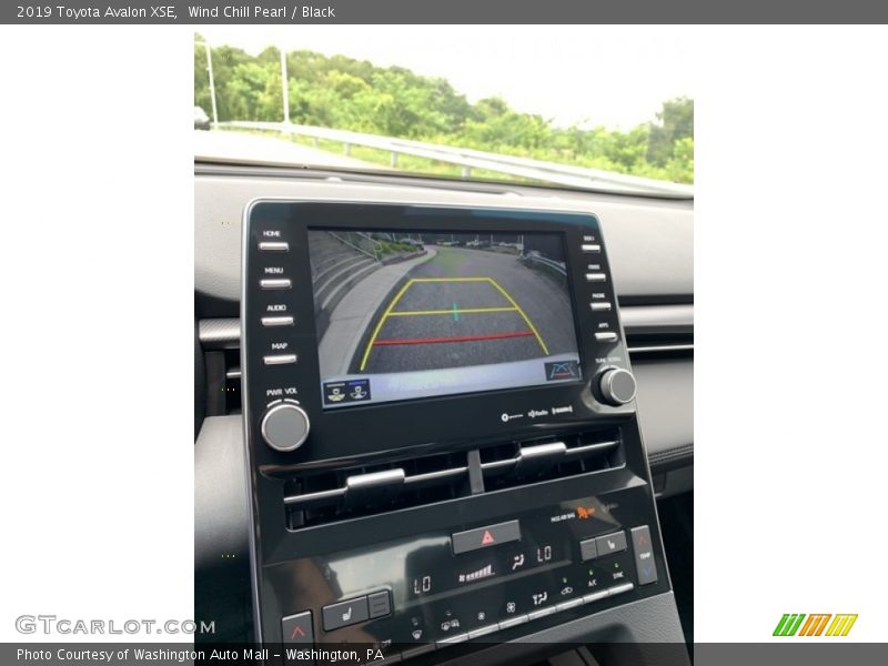 Wind Chill Pearl / Black 2019 Toyota Avalon XSE