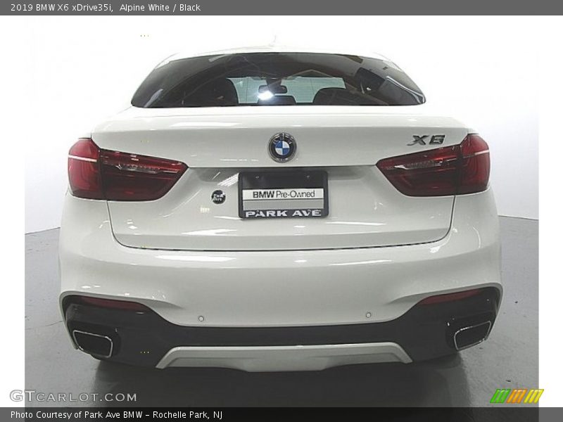 Alpine White / Black 2019 BMW X6 xDrive35i