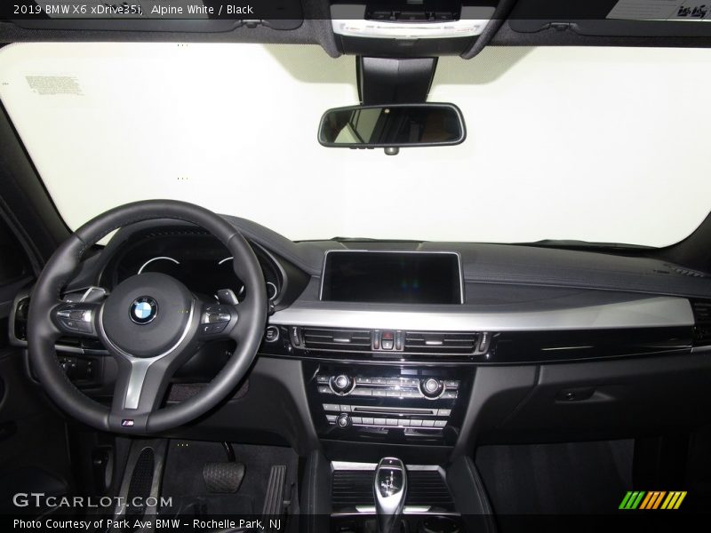 Alpine White / Black 2019 BMW X6 xDrive35i