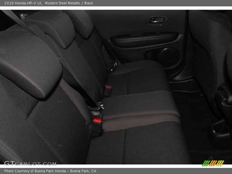Modern Steel Metallic / Black 2019 Honda HR-V LX