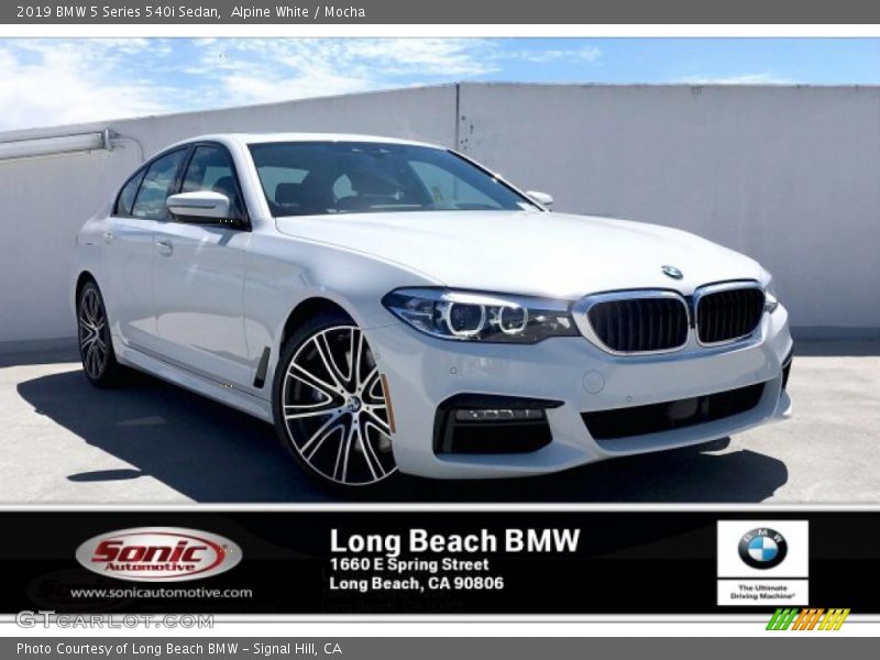 Alpine White / Mocha 2019 BMW 5 Series 540i Sedan