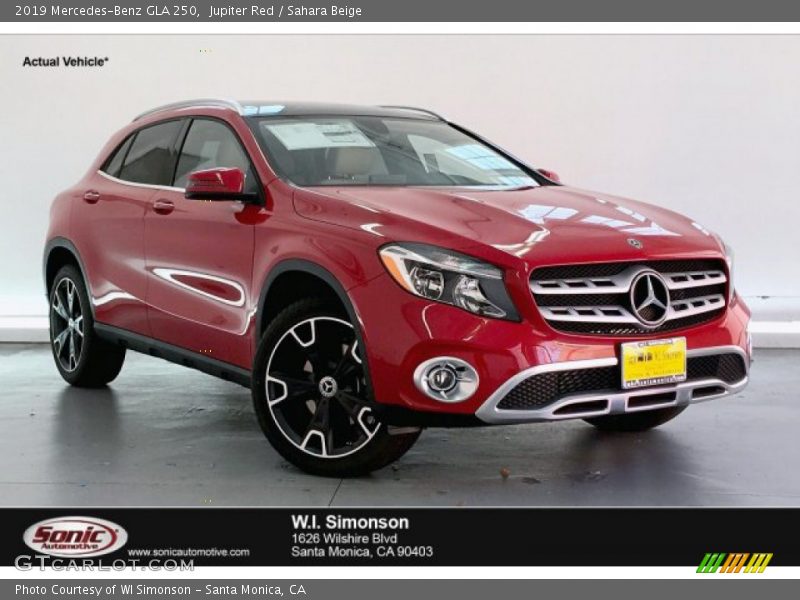 Jupiter Red / Sahara Beige 2019 Mercedes-Benz GLA 250