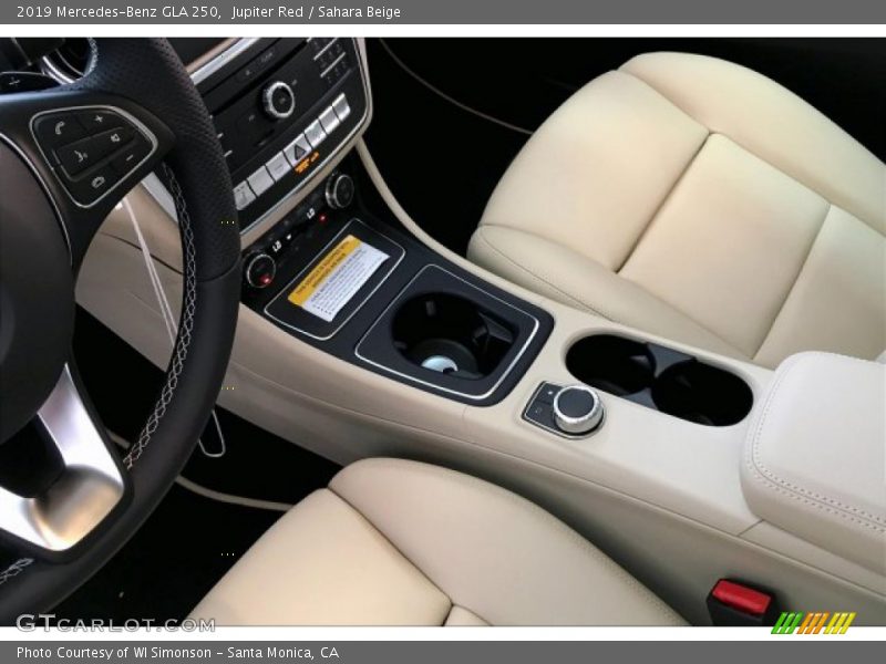 Jupiter Red / Sahara Beige 2019 Mercedes-Benz GLA 250