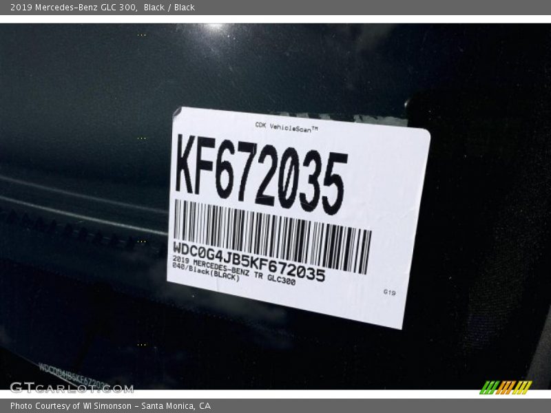 Black / Black 2019 Mercedes-Benz GLC 300