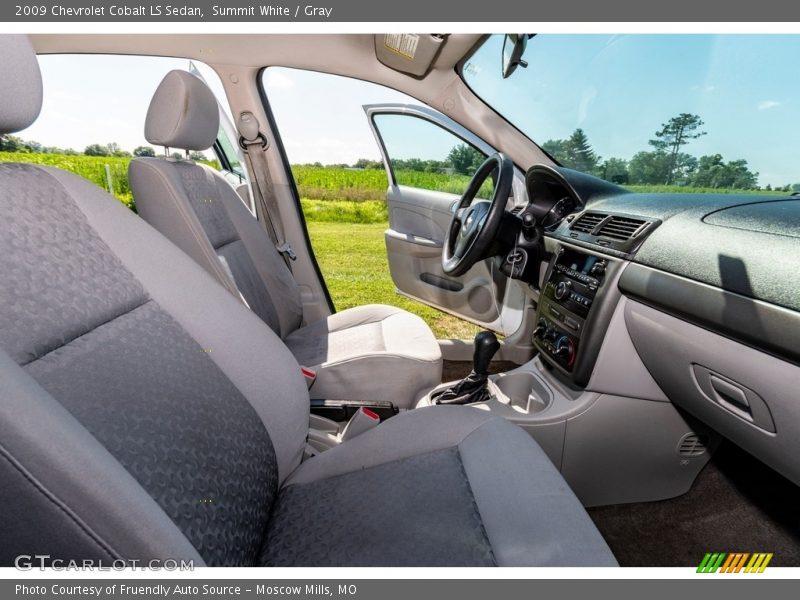 Summit White / Gray 2009 Chevrolet Cobalt LS Sedan