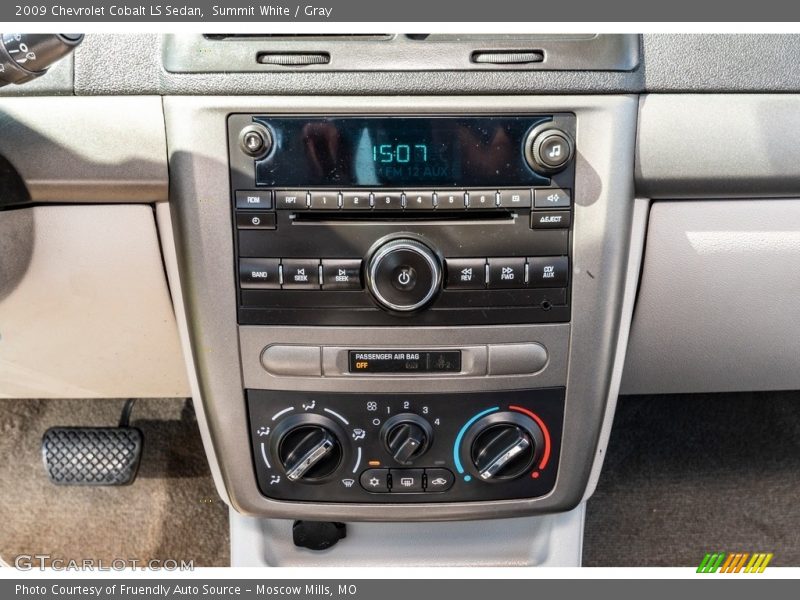 Summit White / Gray 2009 Chevrolet Cobalt LS Sedan