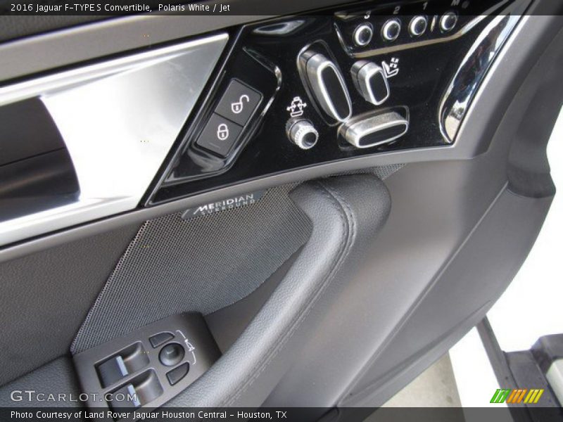 Polaris White / Jet 2016 Jaguar F-TYPE S Convertible