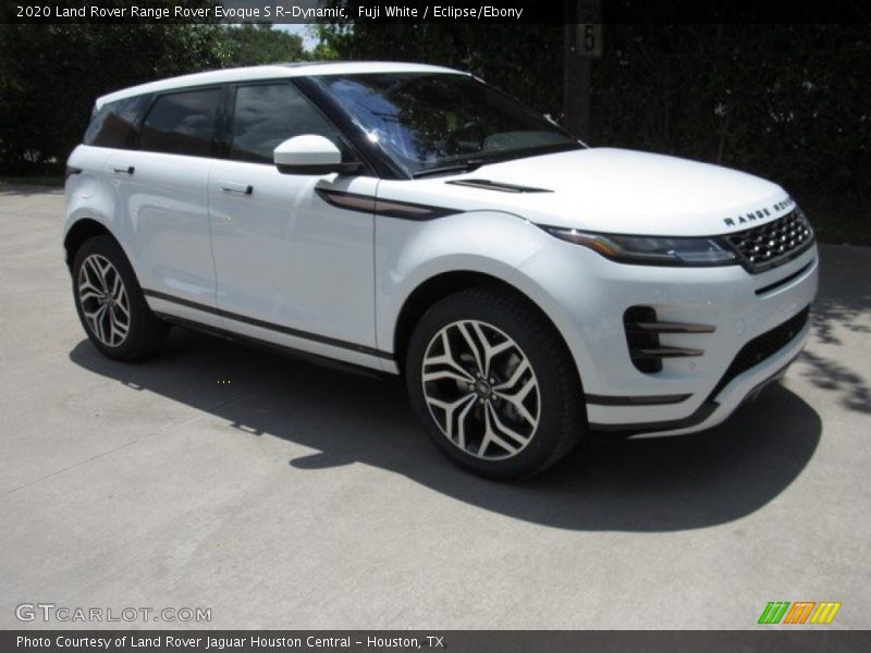 Front 3/4 View of 2020 Range Rover Evoque S R-Dynamic