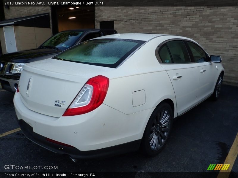 Crystal Champagne / Light Dune 2013 Lincoln MKS AWD