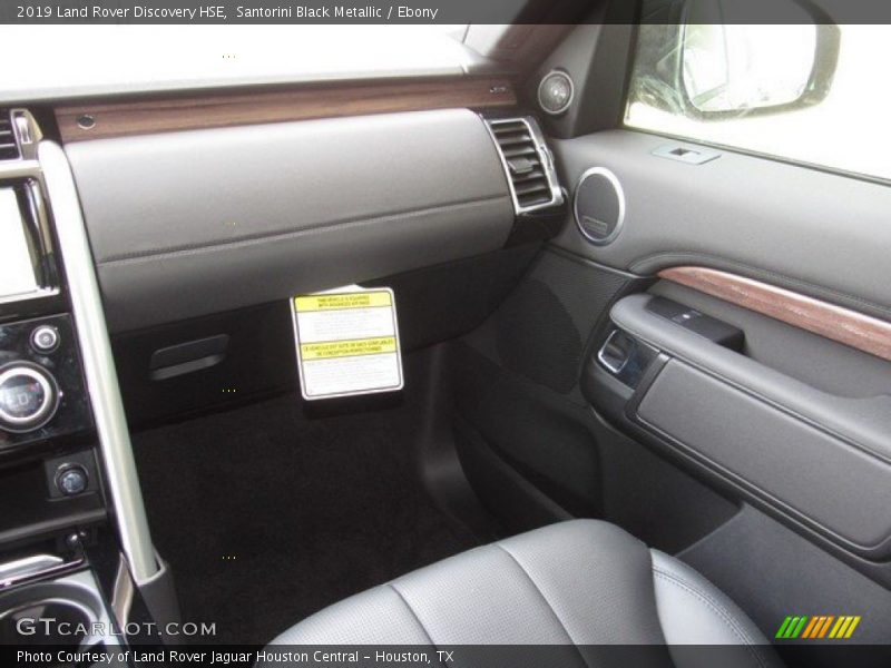 Santorini Black Metallic / Ebony 2019 Land Rover Discovery HSE
