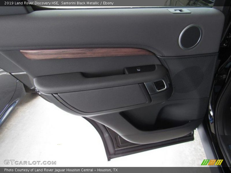 Santorini Black Metallic / Ebony 2019 Land Rover Discovery HSE