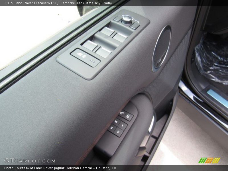 Santorini Black Metallic / Ebony 2019 Land Rover Discovery HSE