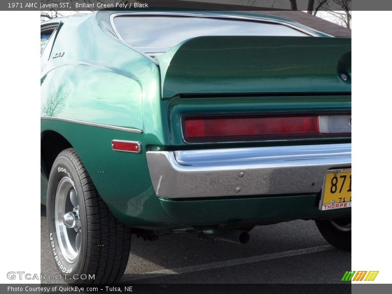 Brillant Green Poly / Black 1971 AMC Javelin SST