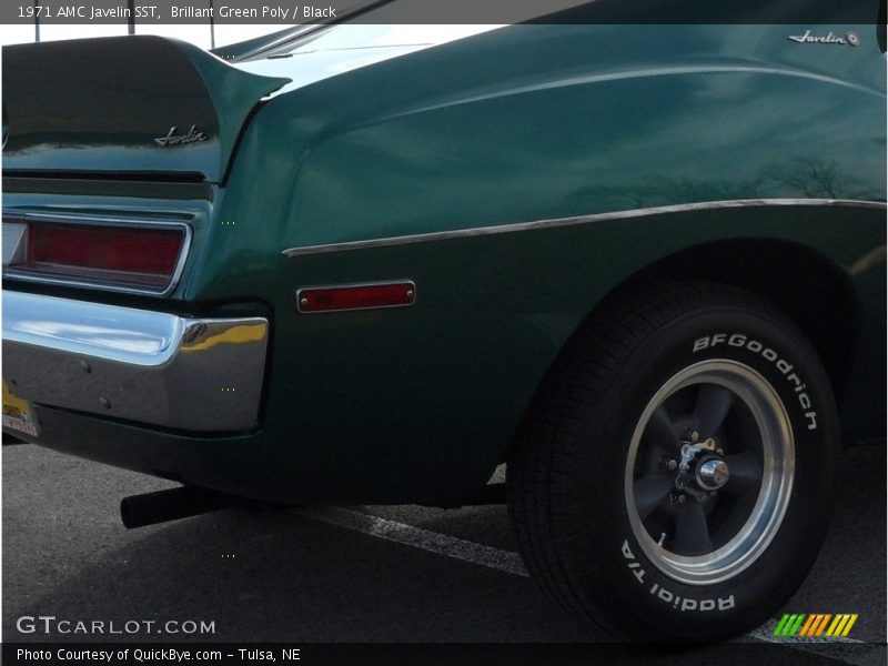 Brillant Green Poly / Black 1971 AMC Javelin SST