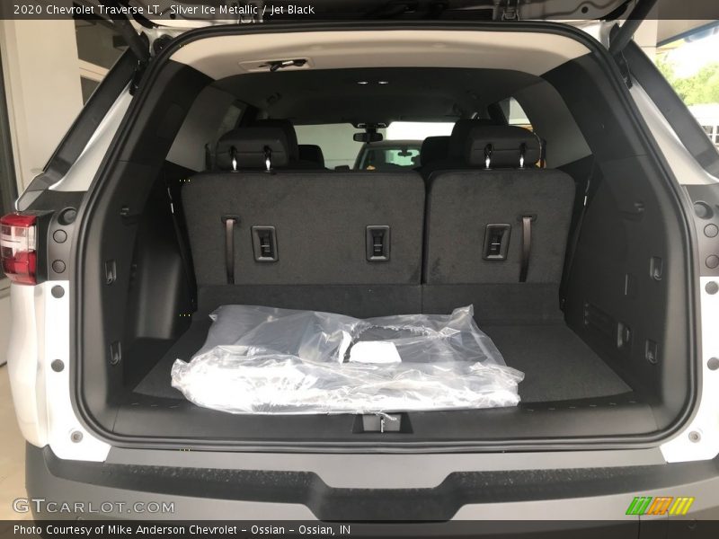 2020 Traverse LT Trunk