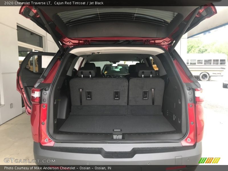  2020 Traverse LT Trunk